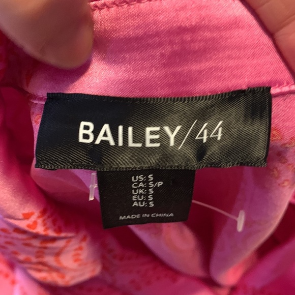 Bailey 44 size small satin button down shirt cropped front tie hearts pink red - Picture 10 of 14